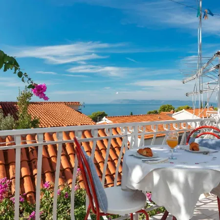 Three Bedroom With Terrace And Sea View Apartamento *