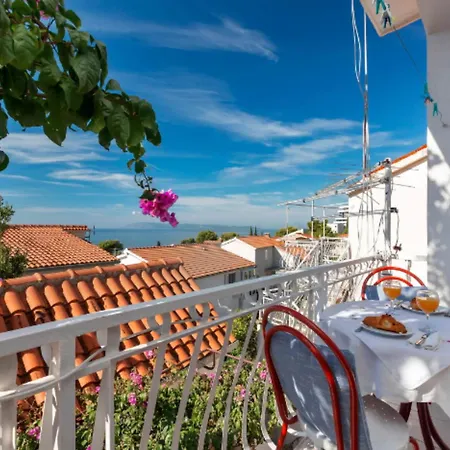 Apartamento Three Bedroom With Terrace And Sea View Podgora (Split-Dalmatia)